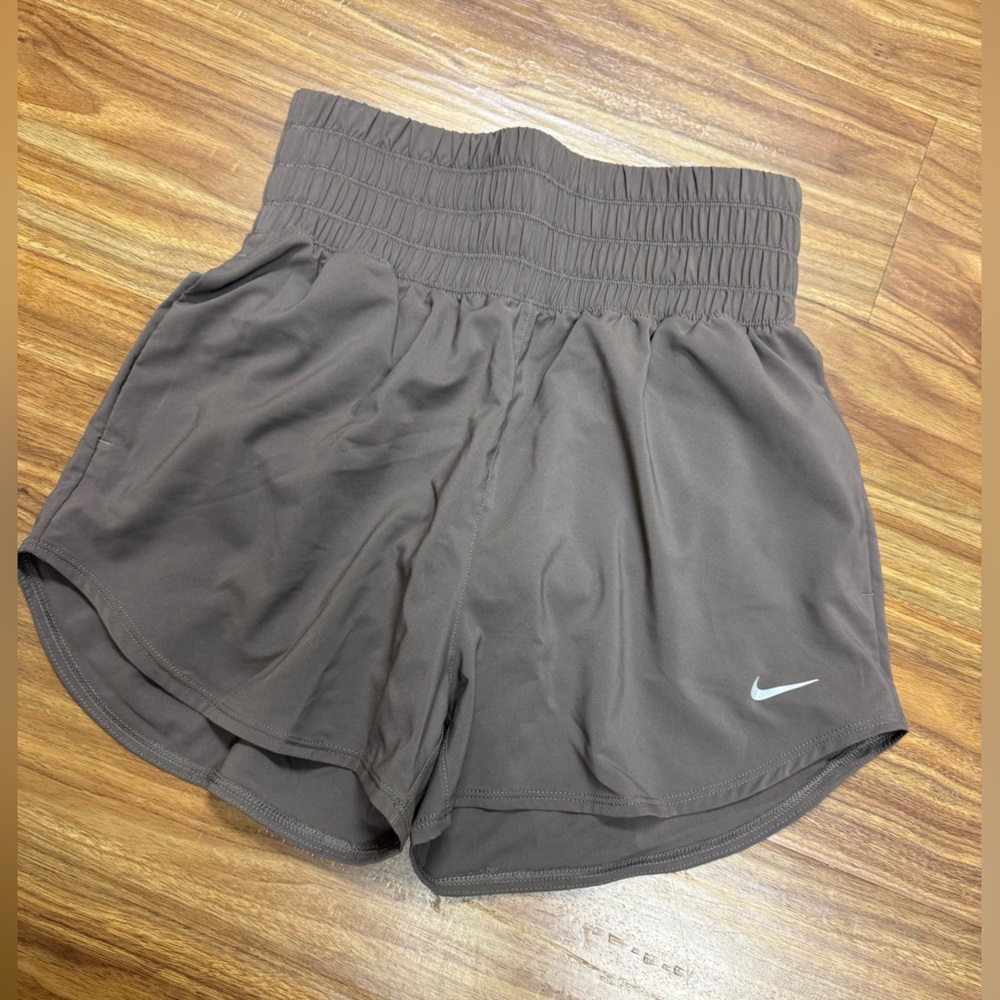 Nike Brown High-Waisted Women's Training Shorts